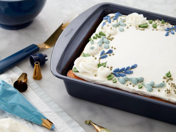 WHIMSICAL OBLONG FLORAL CAKE || flower birthday cake