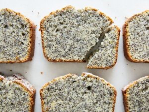 Read more about the article Solo Poppy Seed Cake Recipe