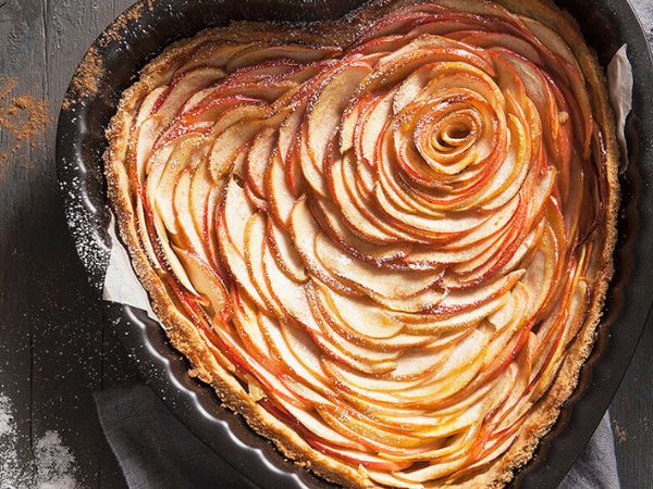 Apple Cinnamon Heart Cake | Heart Cakes For Birthdays