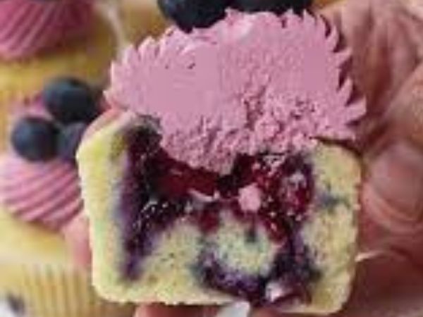Blueberry Cupcake Strain 