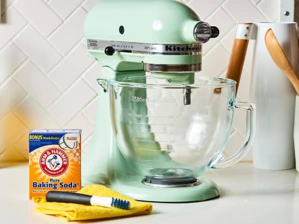 How To Remove The Bowl From KitchenAid Mixers?